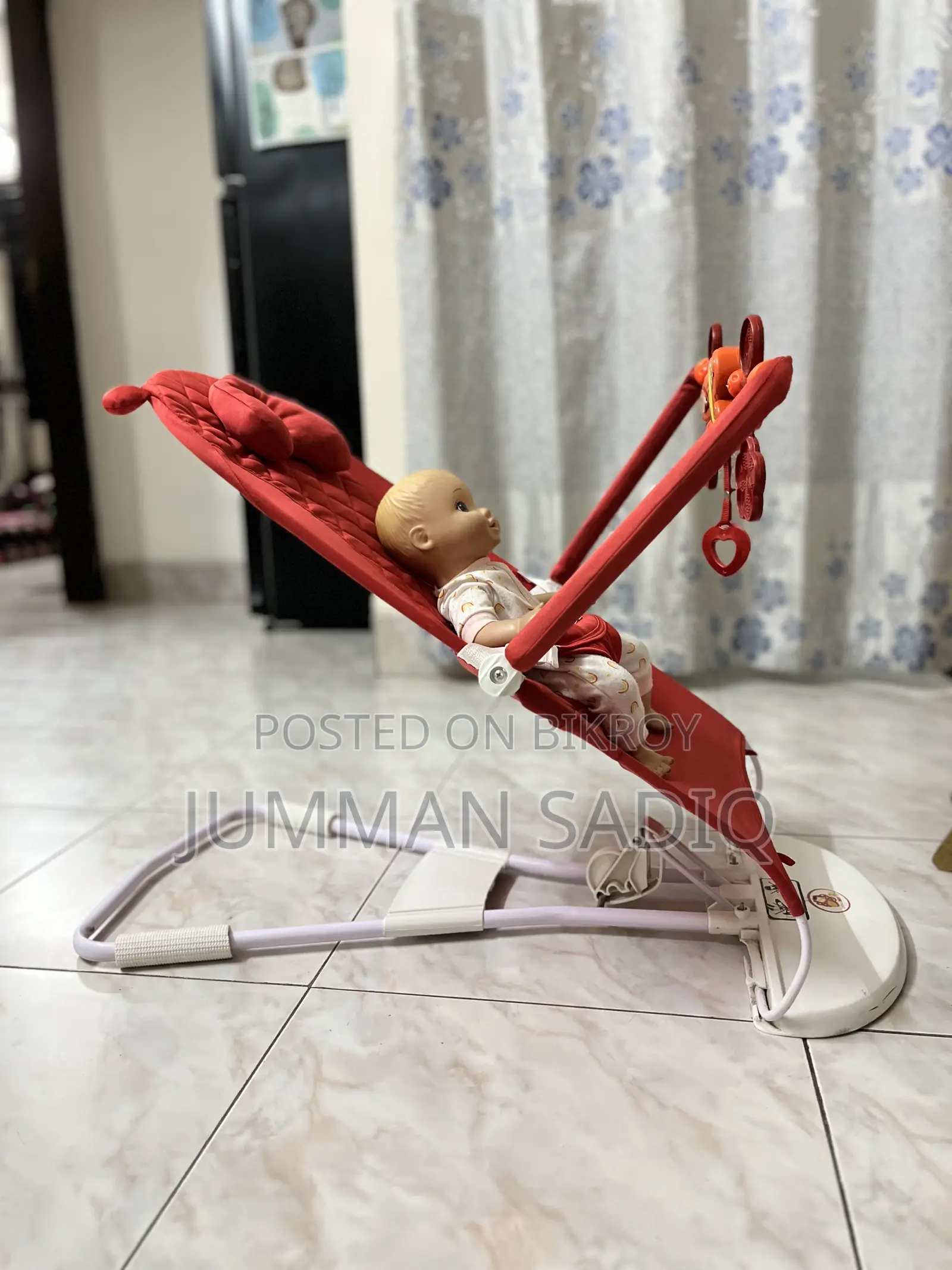 Baby Rocker (Excellent Condition)