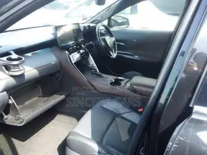 Toyota Harrier Z LEATHER NON-HYBRID 2020