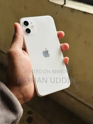 Apple iPhone 11 (Used)