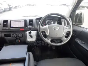 Toyota Hiace DX SINGLE AC 4POINT 2020