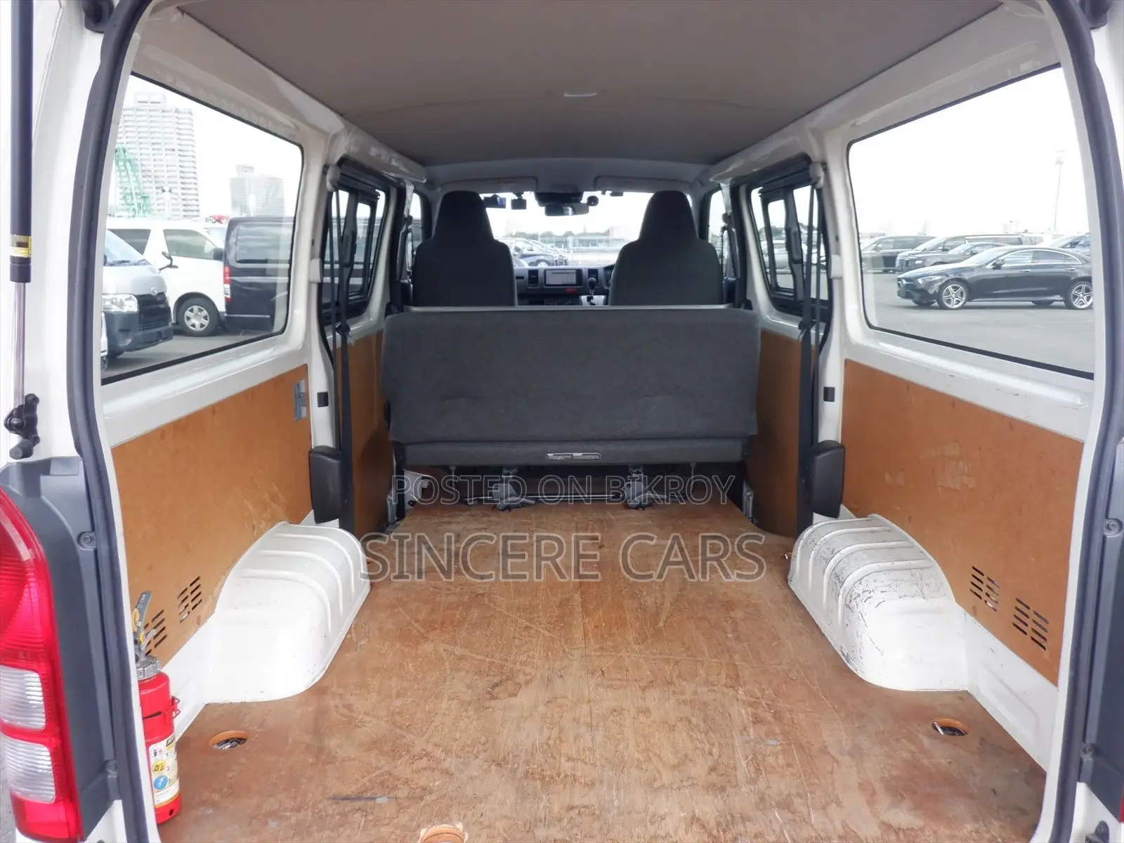 Toyota Hiace DX SINGLE AC 4POINT 2020