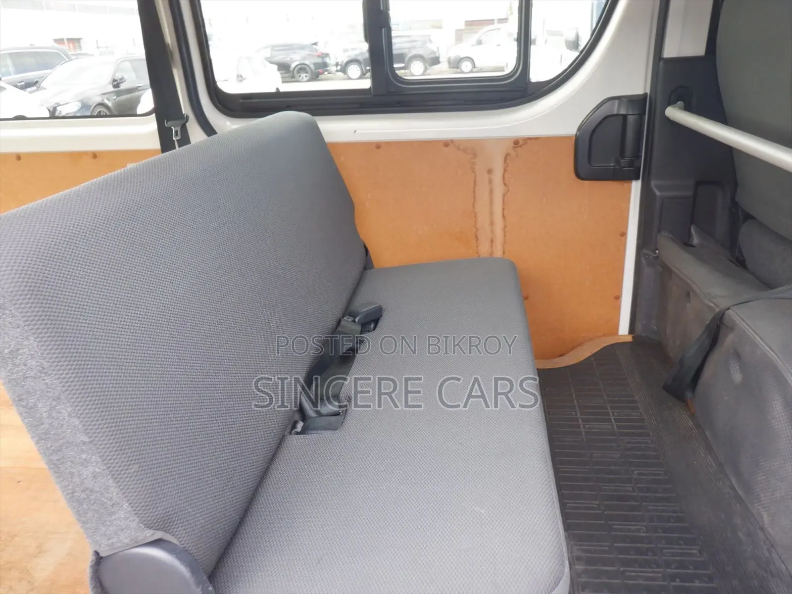 Toyota Hiace DX SINGLE AC 4POINT 2020