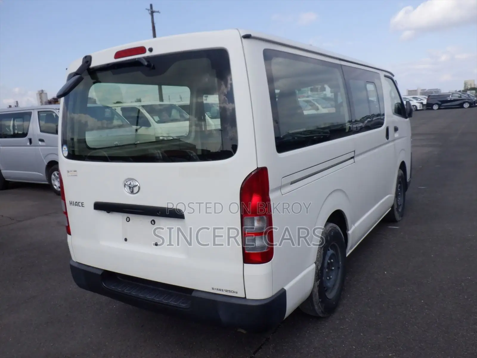 Toyota Hiace DX SINGLE AC 4POINT 2020