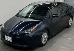 Toyota Prius S PKG HYBRID 2021