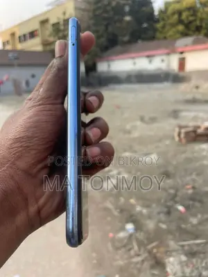 Vivo V21e (Used)