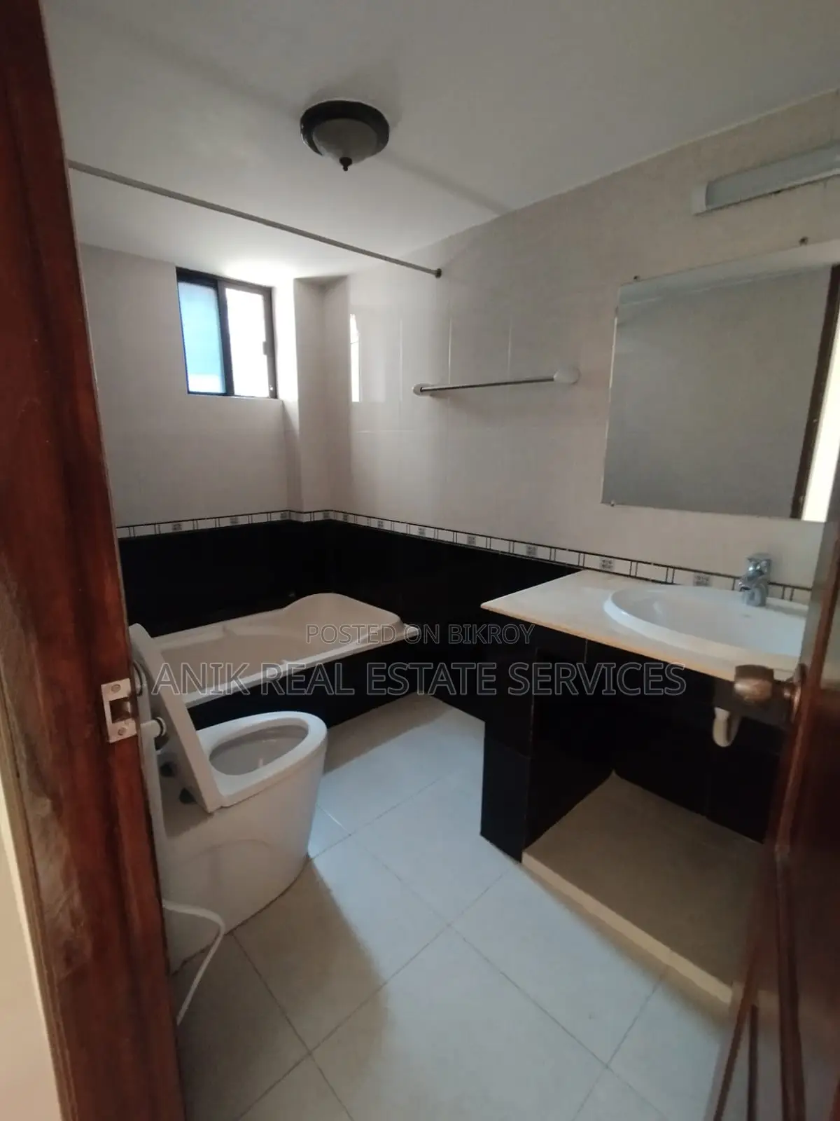 Good Quality 3 Bedroom Unfurnished Flat Rent At Gulshan