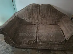 ব্যবহৃত সোফা