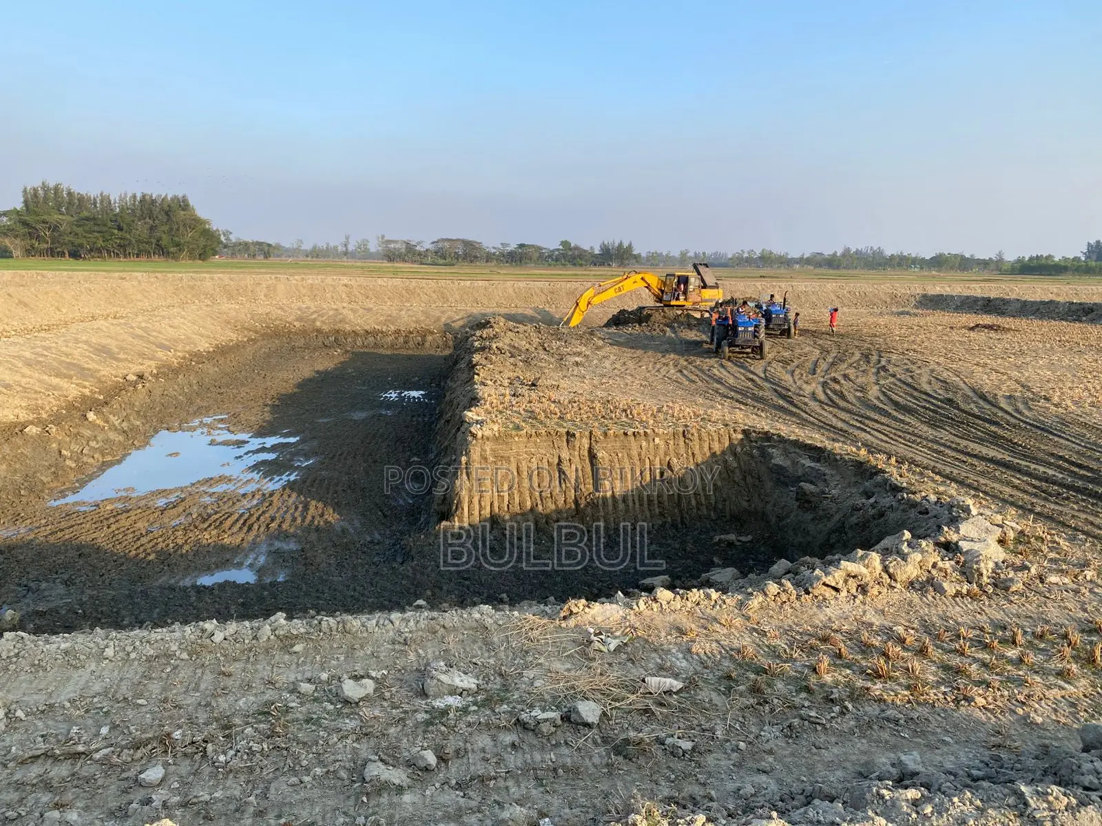 Agricultural Land with 4 Ponds