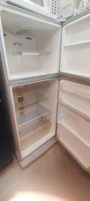 Samsung 17 Cft Non Frost Refrigerator