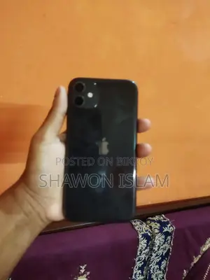 Apple iPhone 11 (Used)