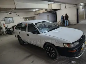 Toyota Corolla 2000