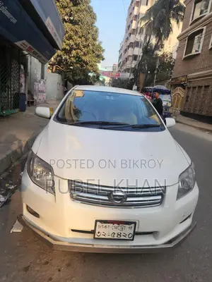 Toyota Axio . 2012