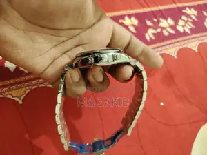 100% Automatic watch