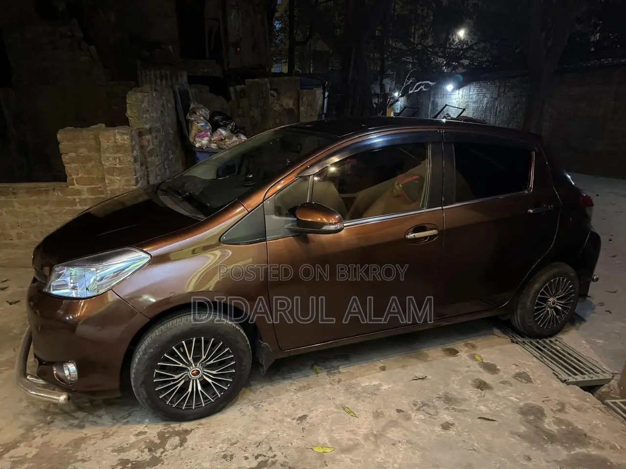 Toyota Vitz 2011