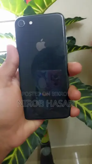 Apple iPhone 8 2022 (Used)