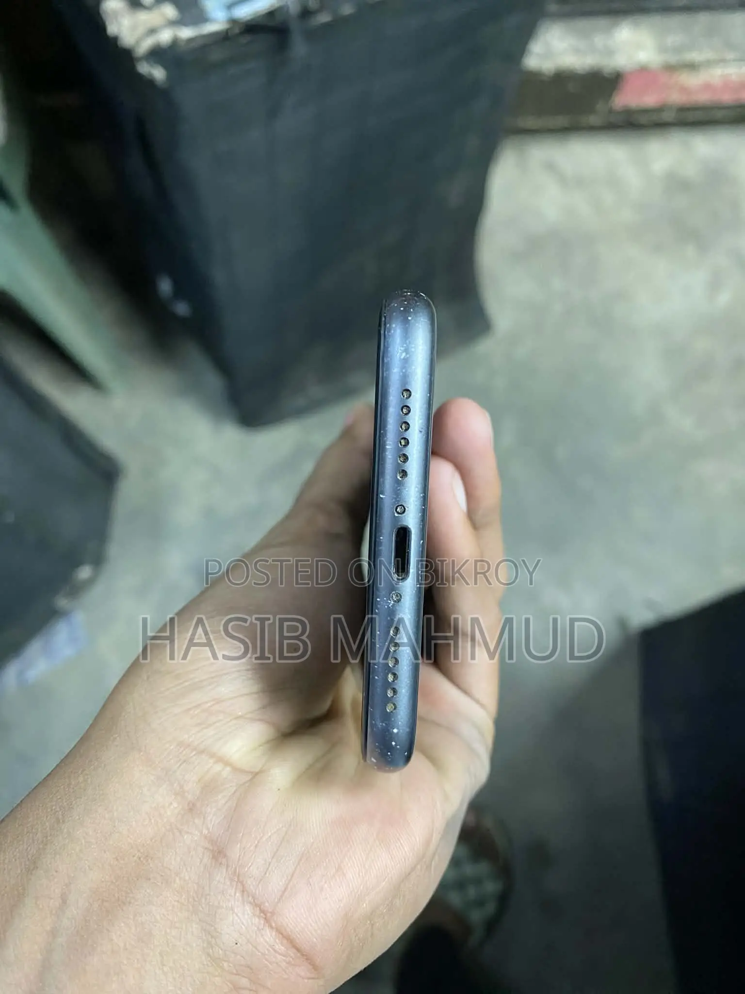 Apple iPhone 11 (Used)