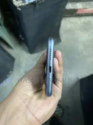 Apple iPhone 11 (Used)