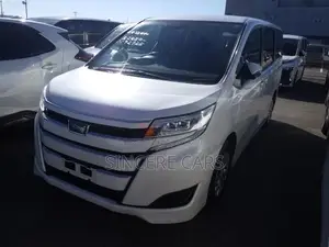 Toyota Noah X NON HYB 2DR PWR 2021