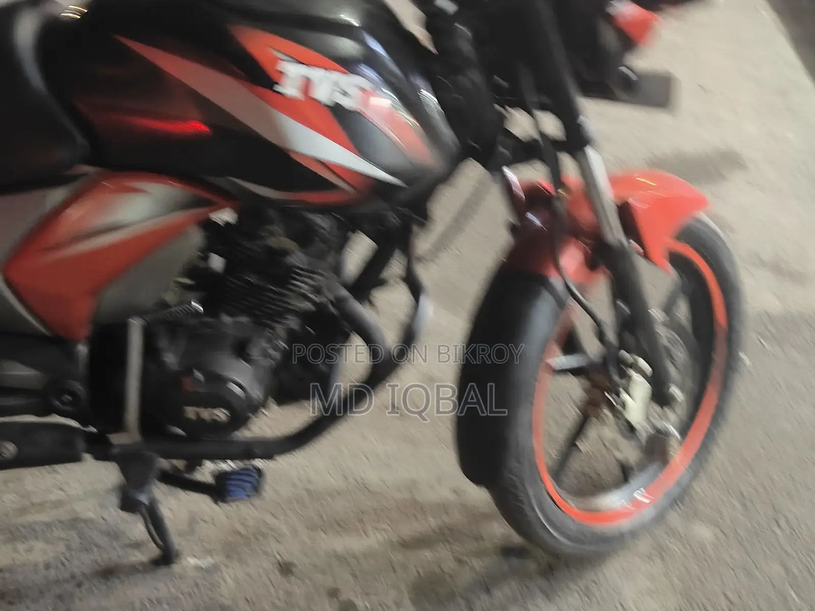 TVS Stryker . 2016