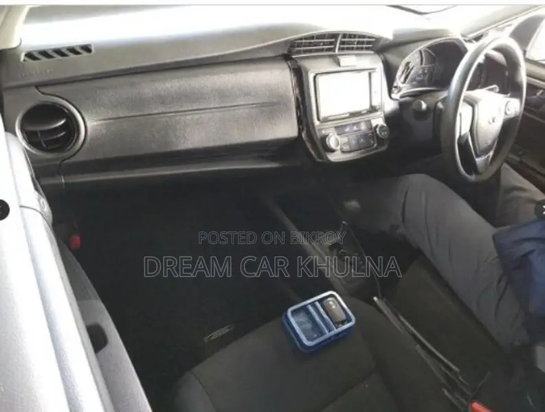 Toyota Axio EX HYBRID WHITE 2021