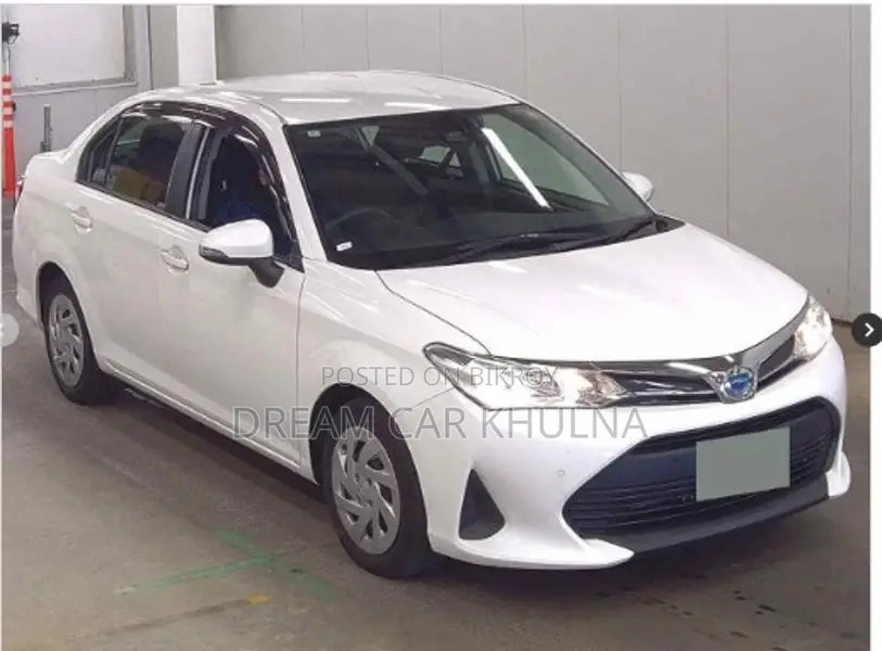 Toyota Axio EX HYBRID WHITE 2021
