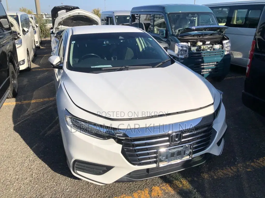Honda Insight LX Hybrid Pearl 2020
