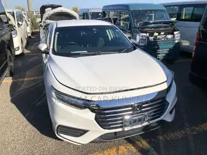 Honda Insight LX Hybrid Pearl 2020