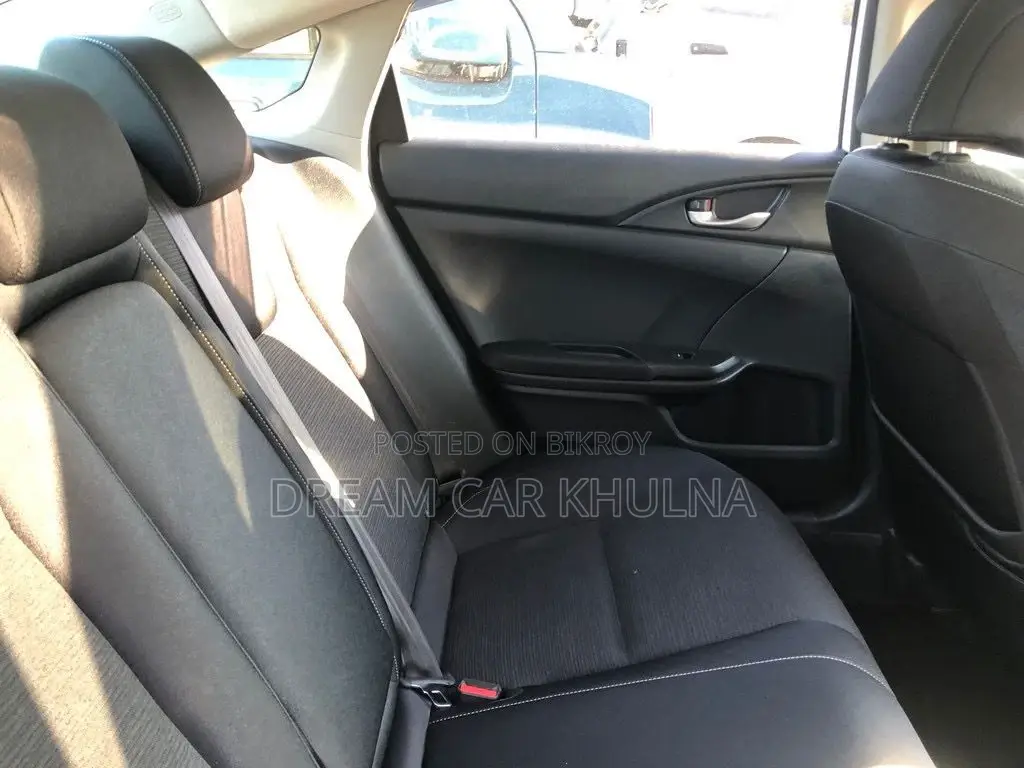 Honda Insight LX Hybrid Pearl 2020