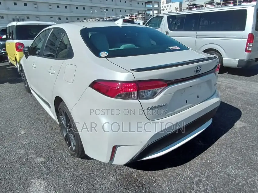 Toyota Corolla Wxb Hybrid Pearl 2021