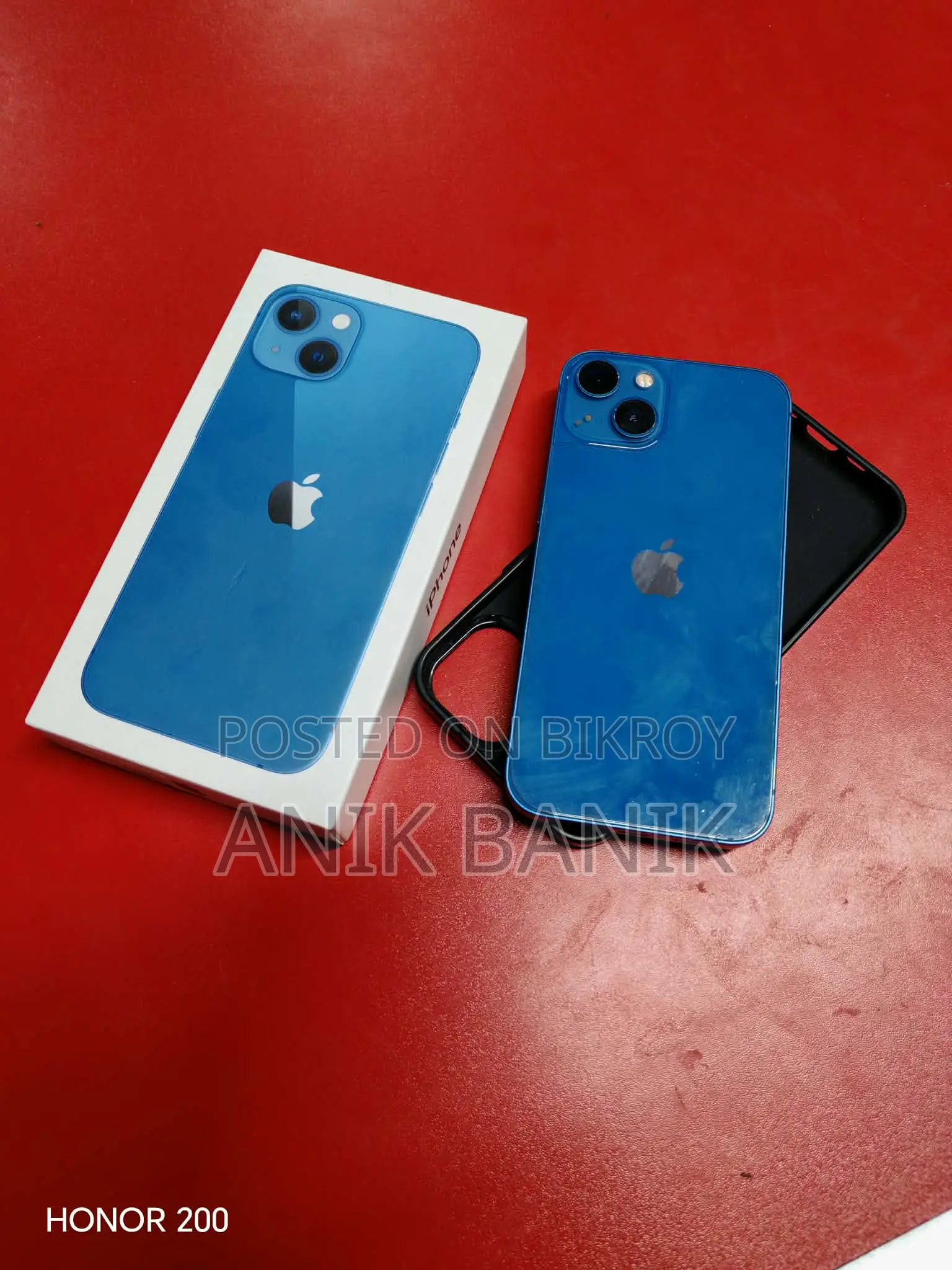 Apple iPhone 13 (Used)
