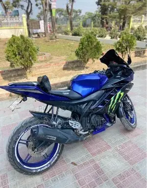 Yamaha R15 . 2014