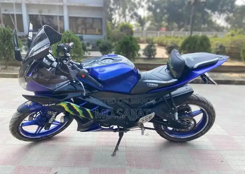 Yamaha R15 2014