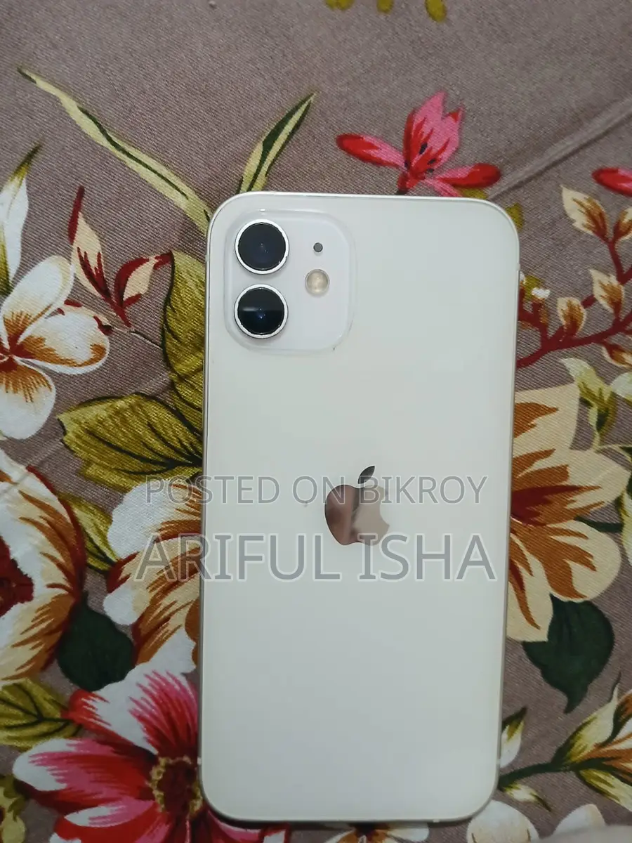 Apple iPhone 12 (Used)