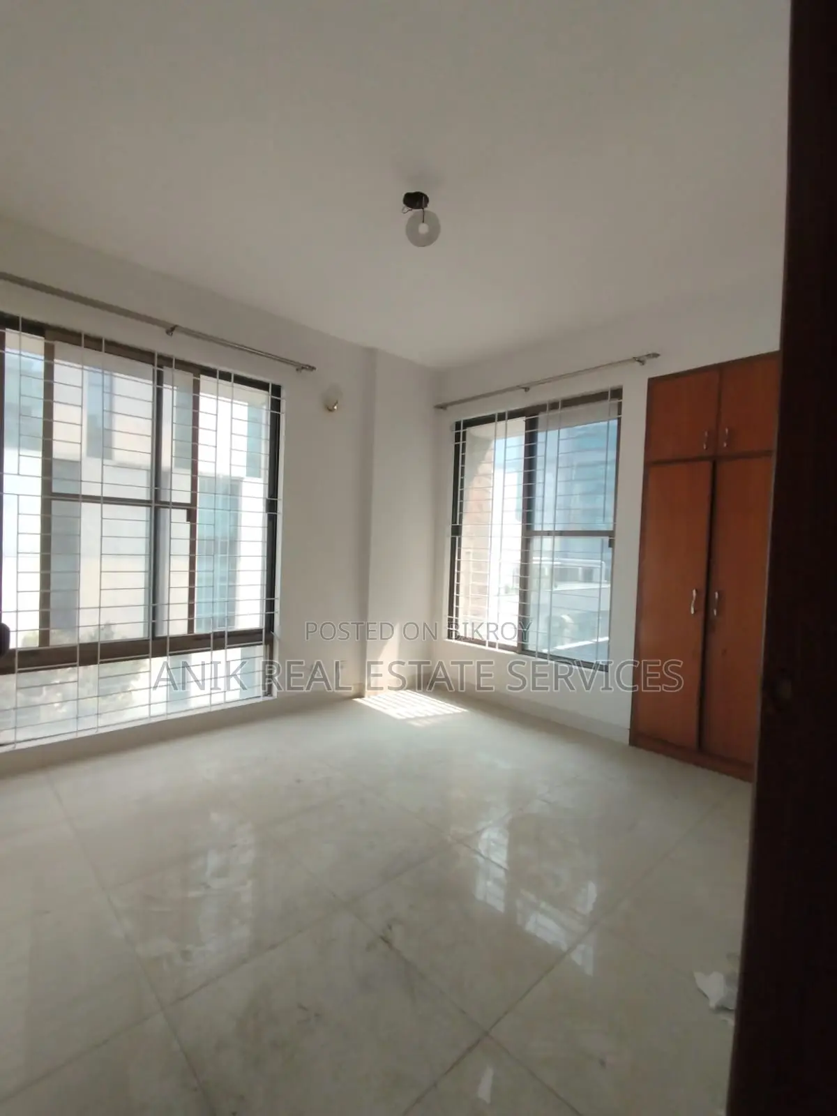 Good Quality 4 Bedroom Un Farnised Flat Rent At Gulshan