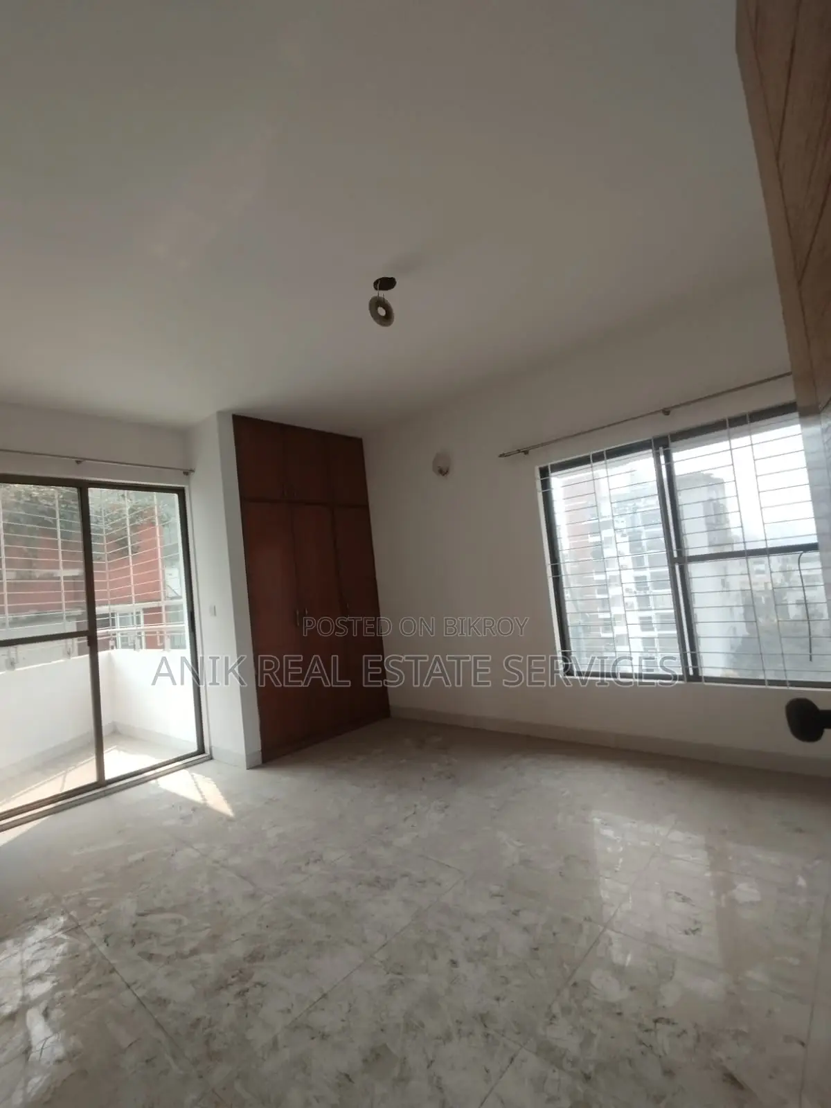 Good Quality 4 Bedroom Un Farnised Flat Rent At Gulshan