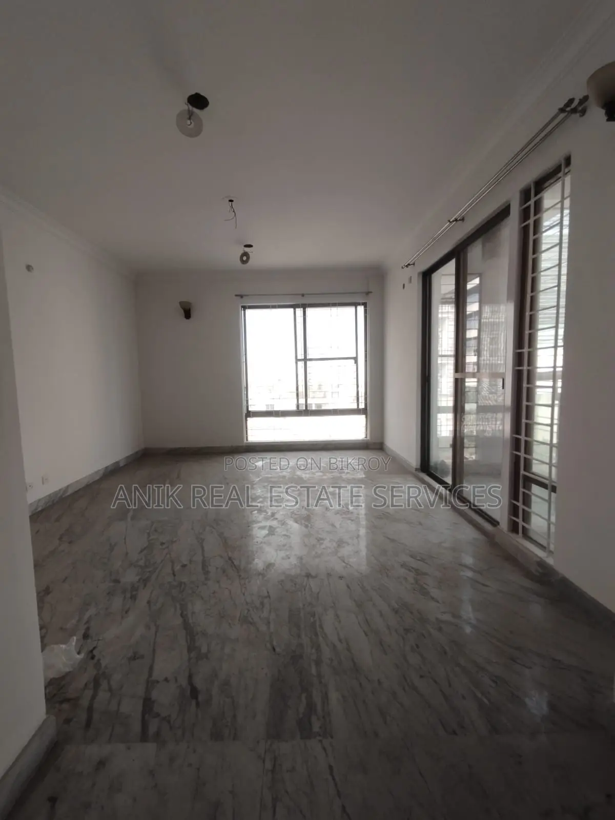 Good Quality 4 Bedroom Un Farnised Flat Rent At Gulshan