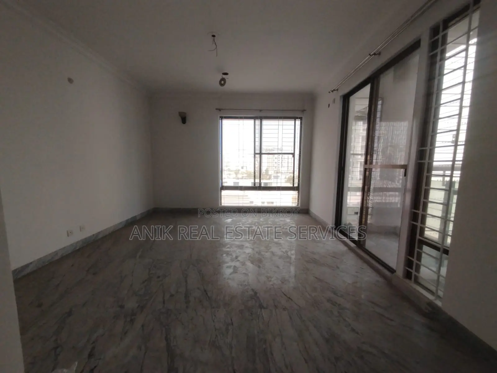 Good Quality 4 Bedroom Un Farnised Flat Rent At Gulshan