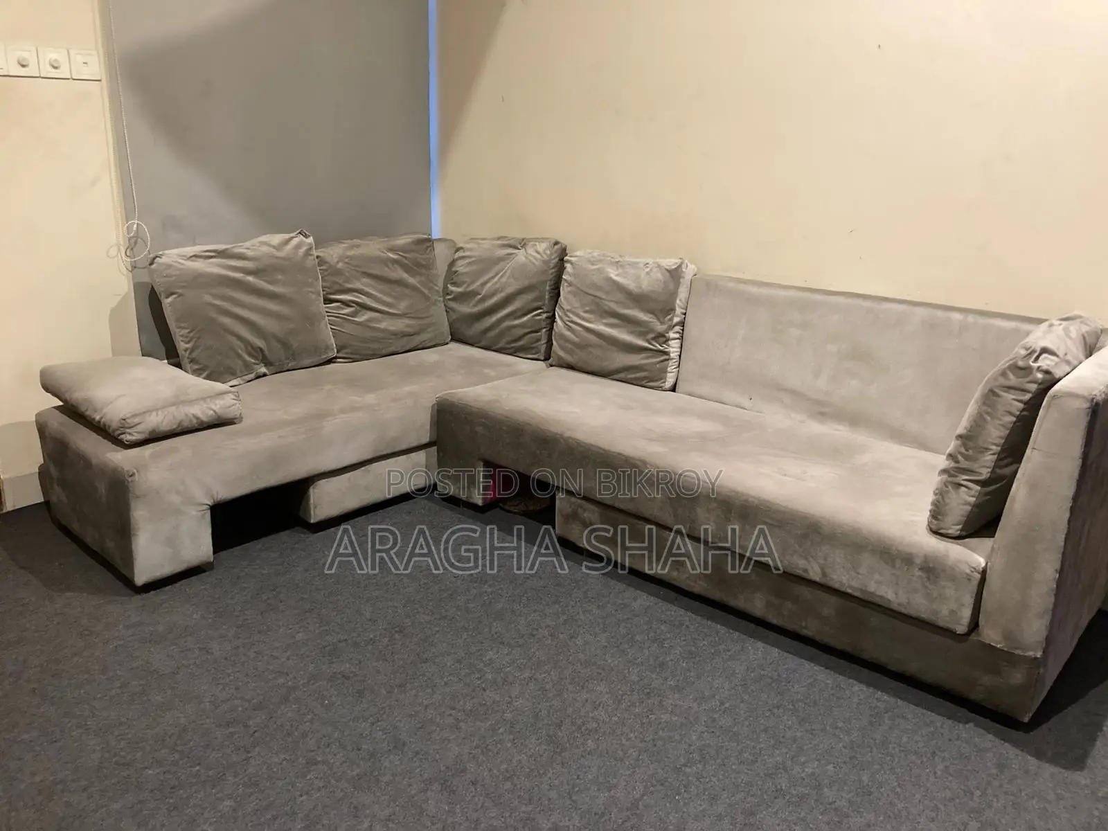 Pre-owned Luxury Sofa