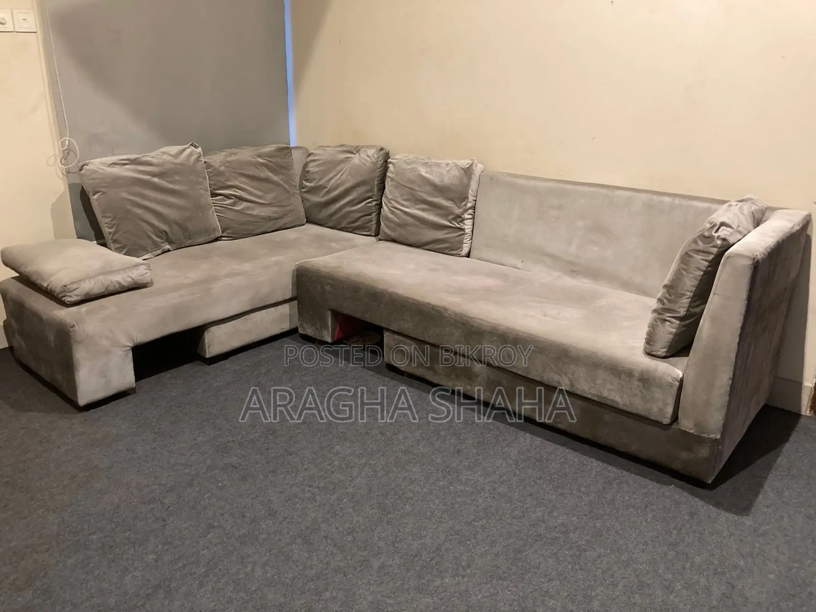 Pre-owned Luxury Sofa
