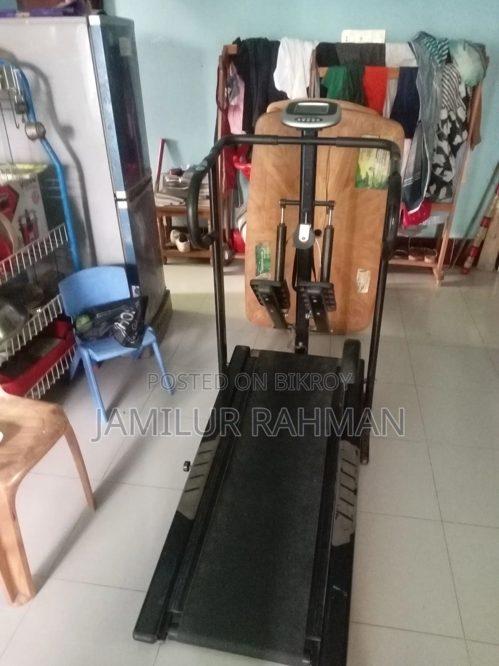 একটি পুরাতন ম্যানুয়াল ট্রেডমিল বিক্রি করতে চাচ্ছি