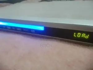 Singer CD Player