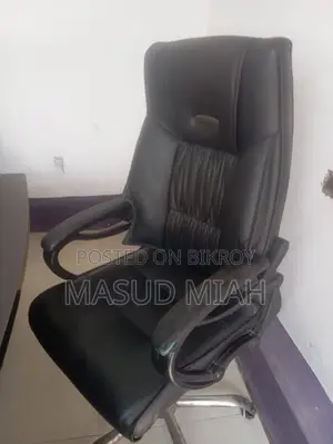 Comfortable Revolving Chair for Office and Home