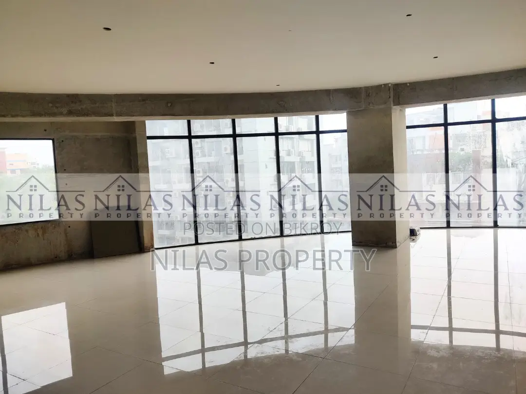 Modern 3690 sqft Space Ready for Rent in Dhanmondi.