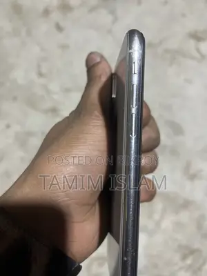 Apple iPhone X (Used)