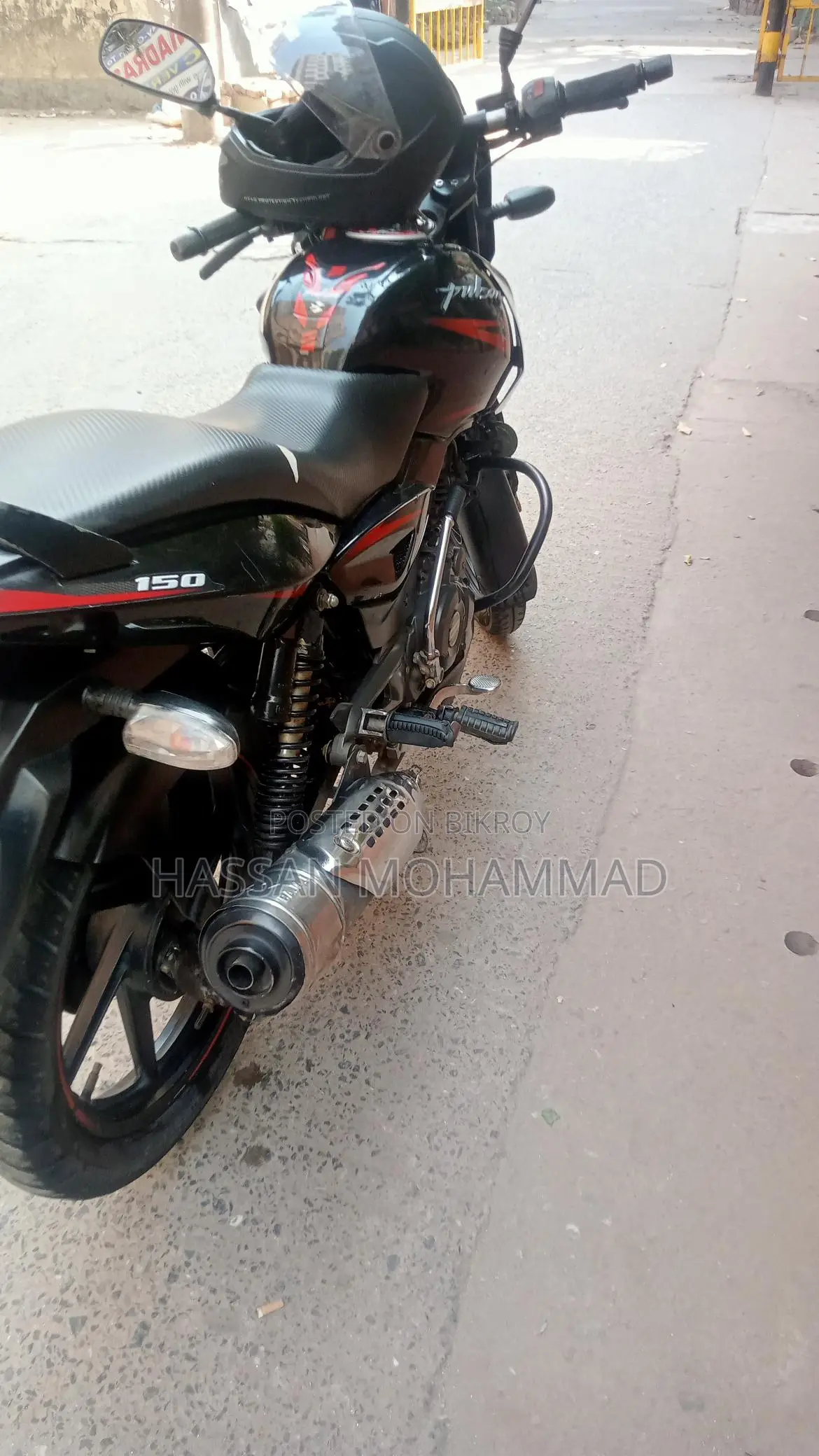 Bajaj Pulsar 150 . 2019