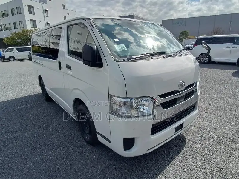 Toyota Hiace Ambulance GL 2020