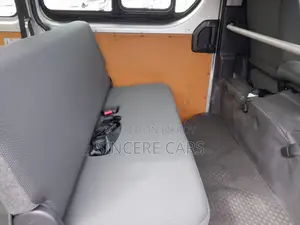 Toyota Hiace DX GL PACKAGE 2021