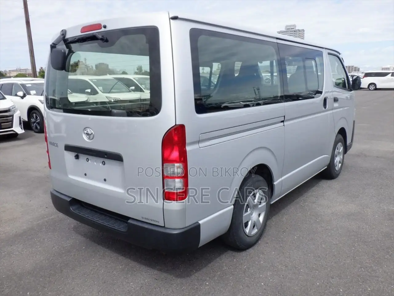 Toyota Hiace DX GL PACKAGE 2021