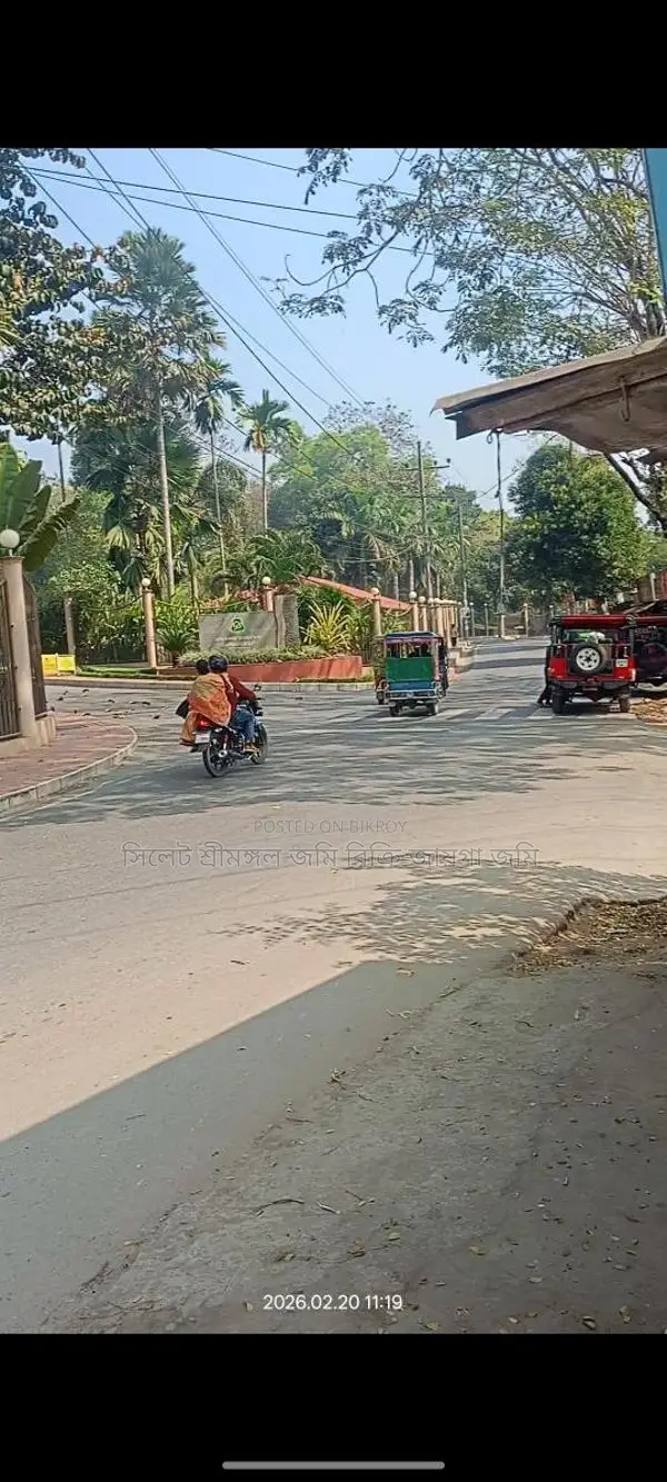 Prime Location Market for Sale Grand Sultan Front
