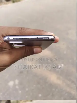 Vivo V20 (Used)